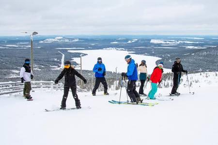 Skifahren in Pyhä im März (c) Harri Lindfors, Ski.fi