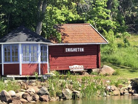 Enigheten Grillhütte am Wasser